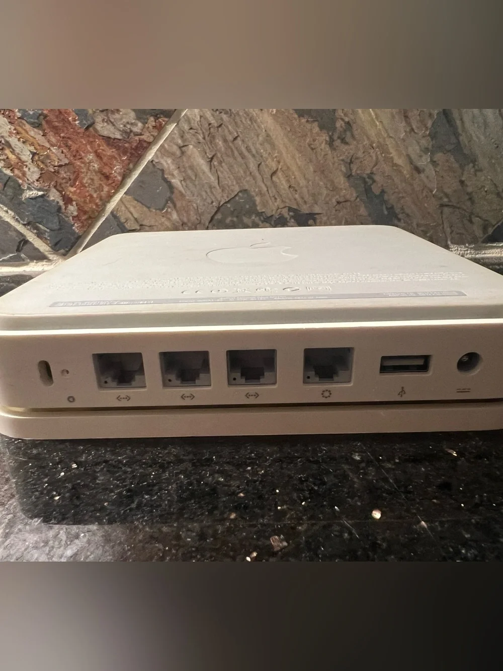 Apple AirPort Extreme Base Station A1143 – Vintage Apple Networking – Untested